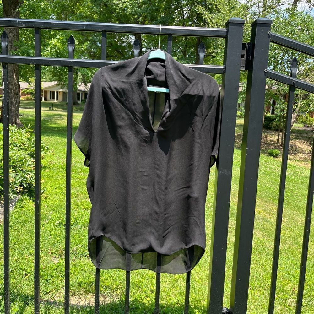 Vince 100% Silk Chiffon Blouse - Picture 2 of 7
